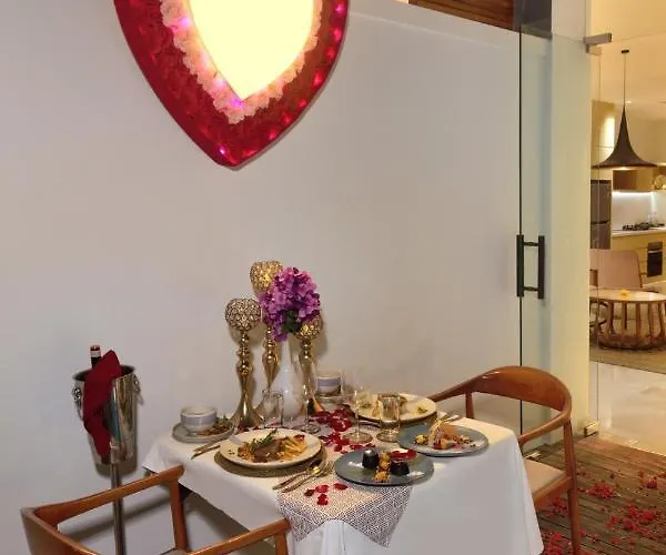 فيلة Eight Palms By Ini Vie Hospitality