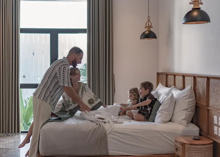 Eight Palms By Ini Vie Hospitality فيلة سمينياك