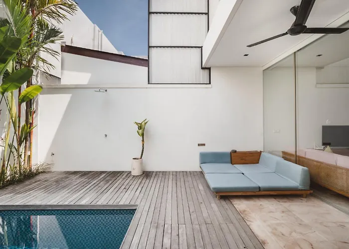 Eight Palms By Ini Vie Hospitality سمينياك